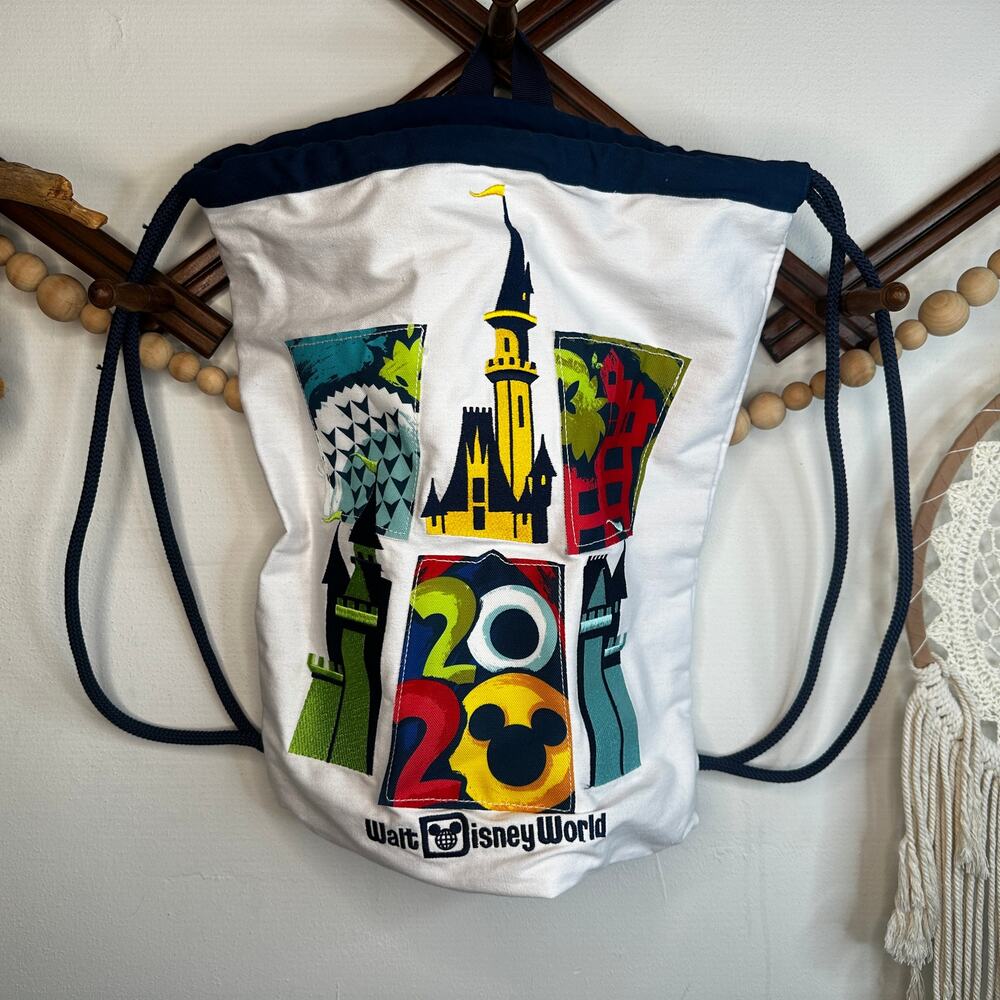 Disney Parks White 2020 Slingback Bag